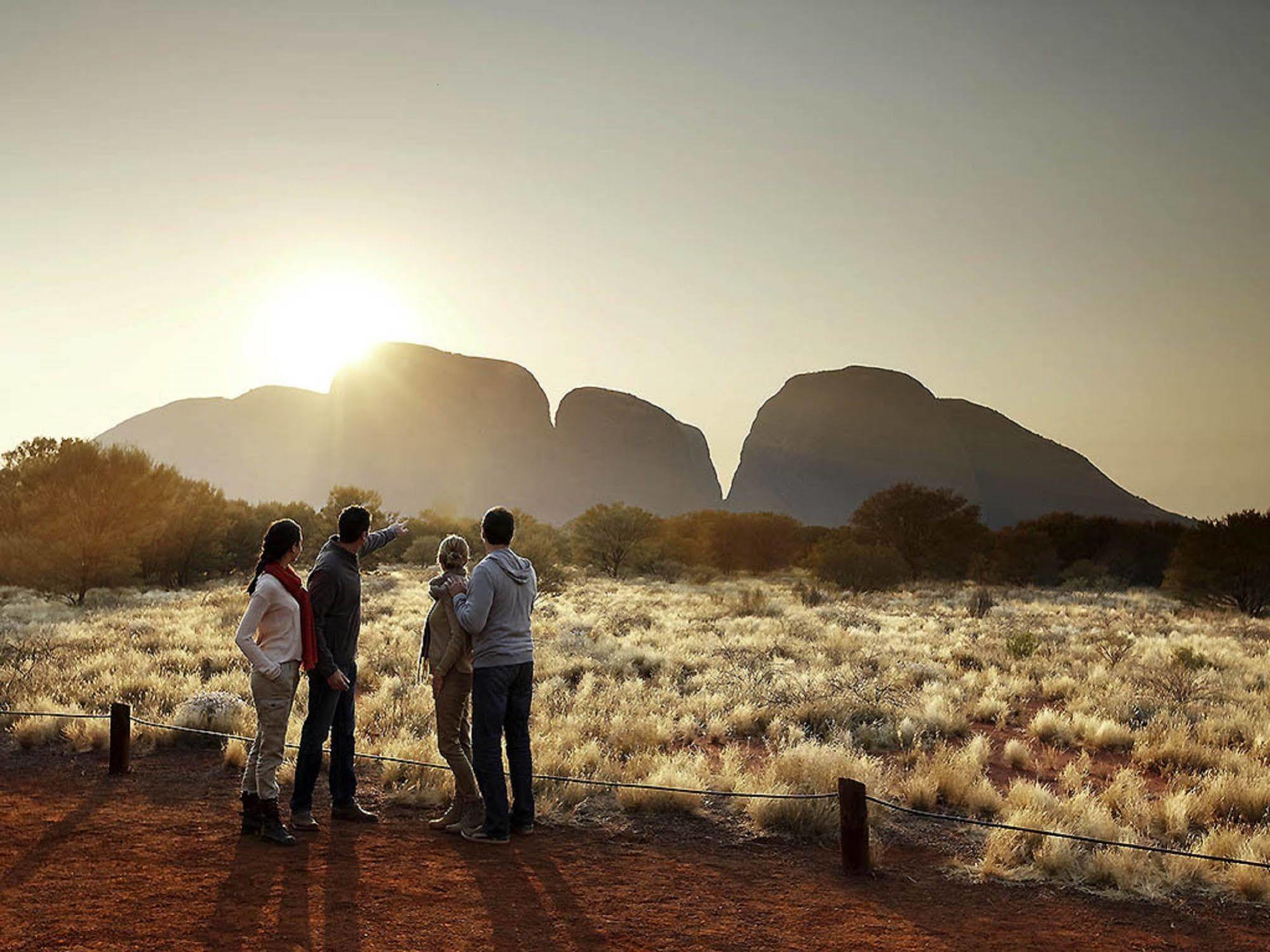 Outback Hotel Ayers Rock Exterior foto