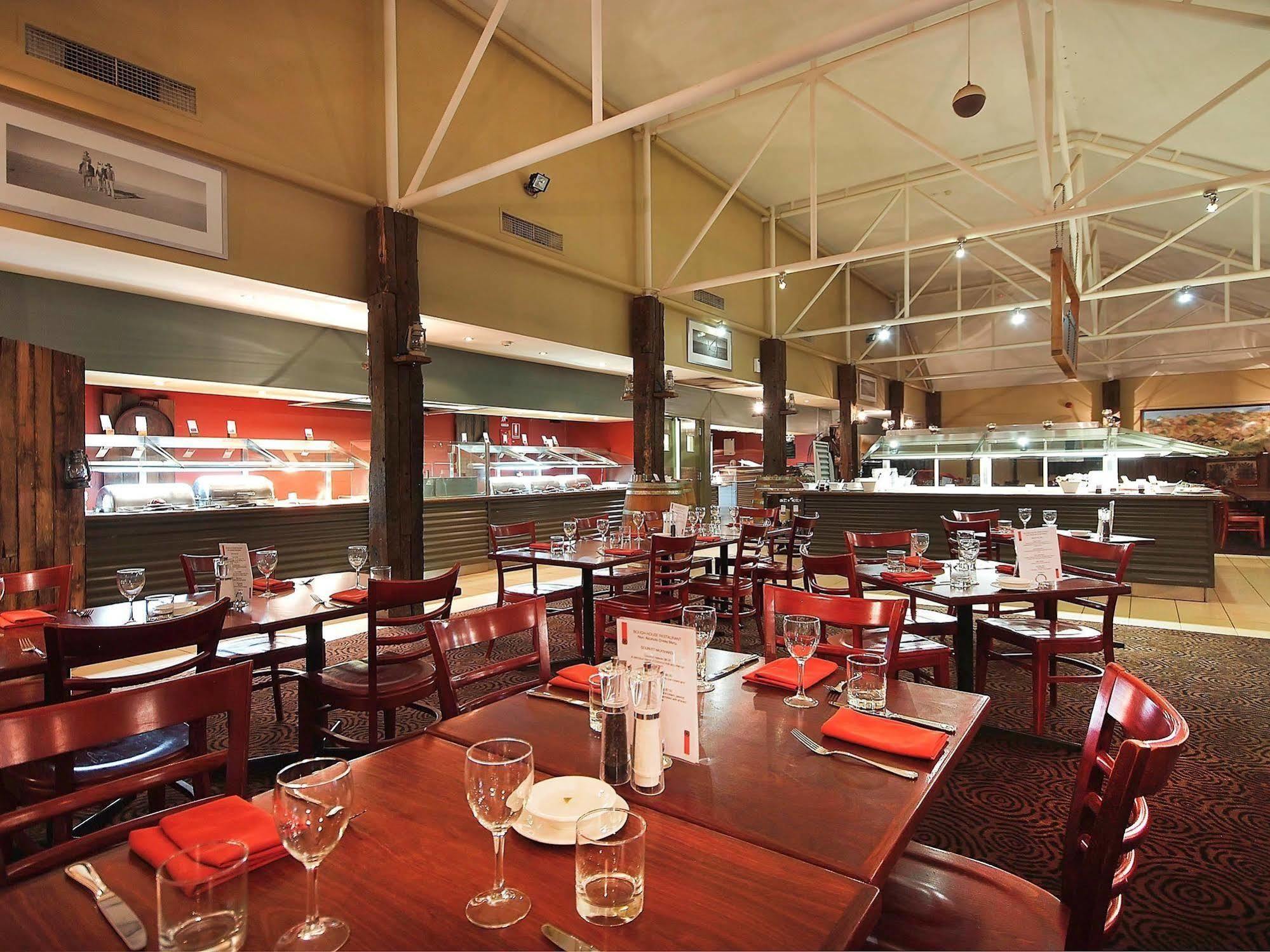 Outback Hotel Ayers Rock Exterior foto