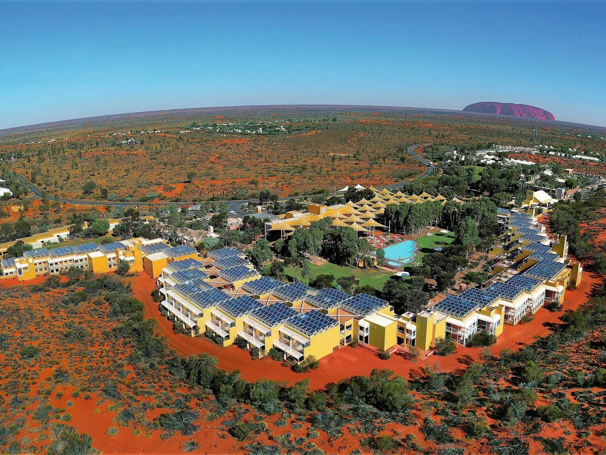 Outback Hotel Ayers Rock Exterior foto